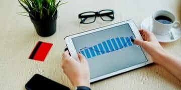 How Paying Off 70% of Your Credit Card Affects Your 2025 Credit Score - Cover Image